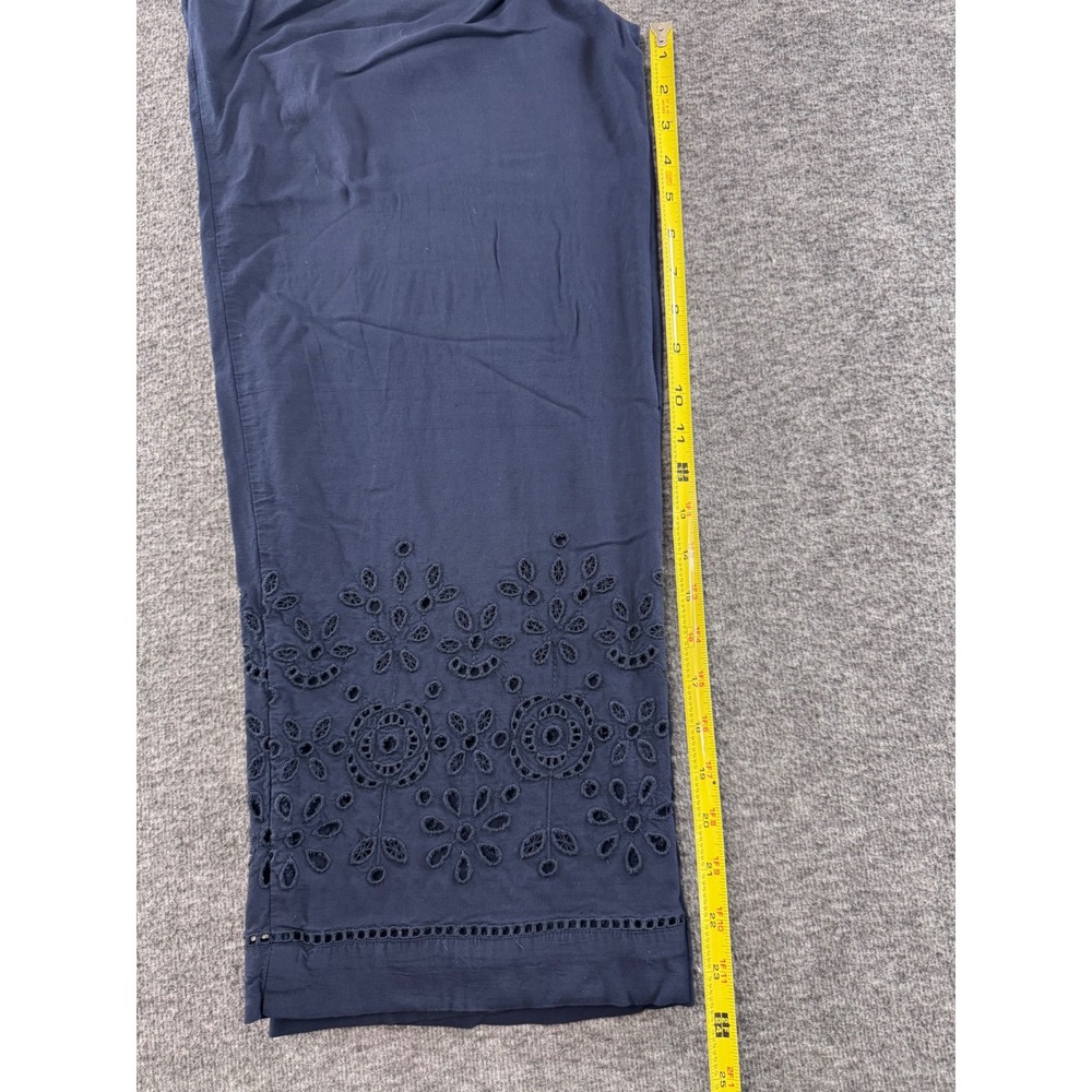 LOFT Womens Navy Blue Eyelet Hem Wide Leg Crop Pants Size M Viscose Pull On - Picture 6 of 9